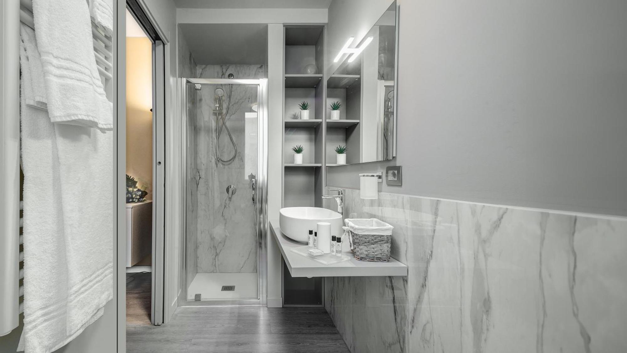 Bed and Breakfast Be Duomo - Self Check-In Voghera Exterior foto